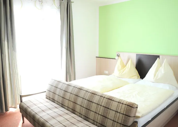 Cafe-pension Kristall 3*