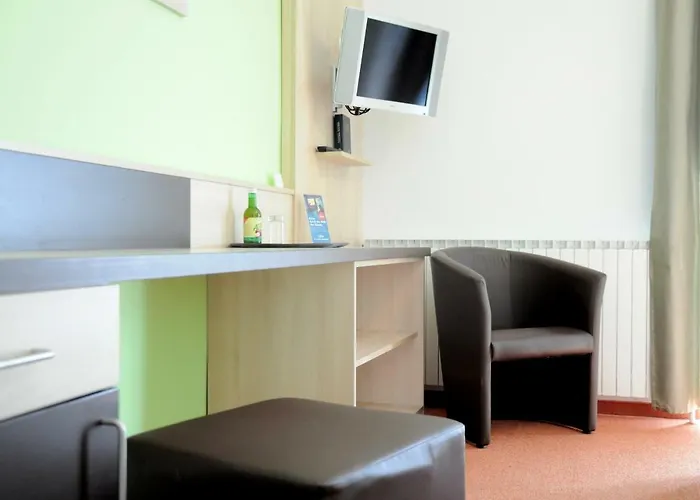 Cafe-pension Kristall Πανσιόν